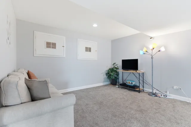 $449,900 | 2526 Acorn Drive, Round Lake Beach, IL 60073