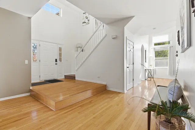 $449,900 | 2526 Acorn Drive, Round Lake Beach, IL 60073