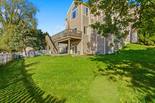 $449,900 | 2526 Acorn Drive, Round Lake Beach, IL 60073