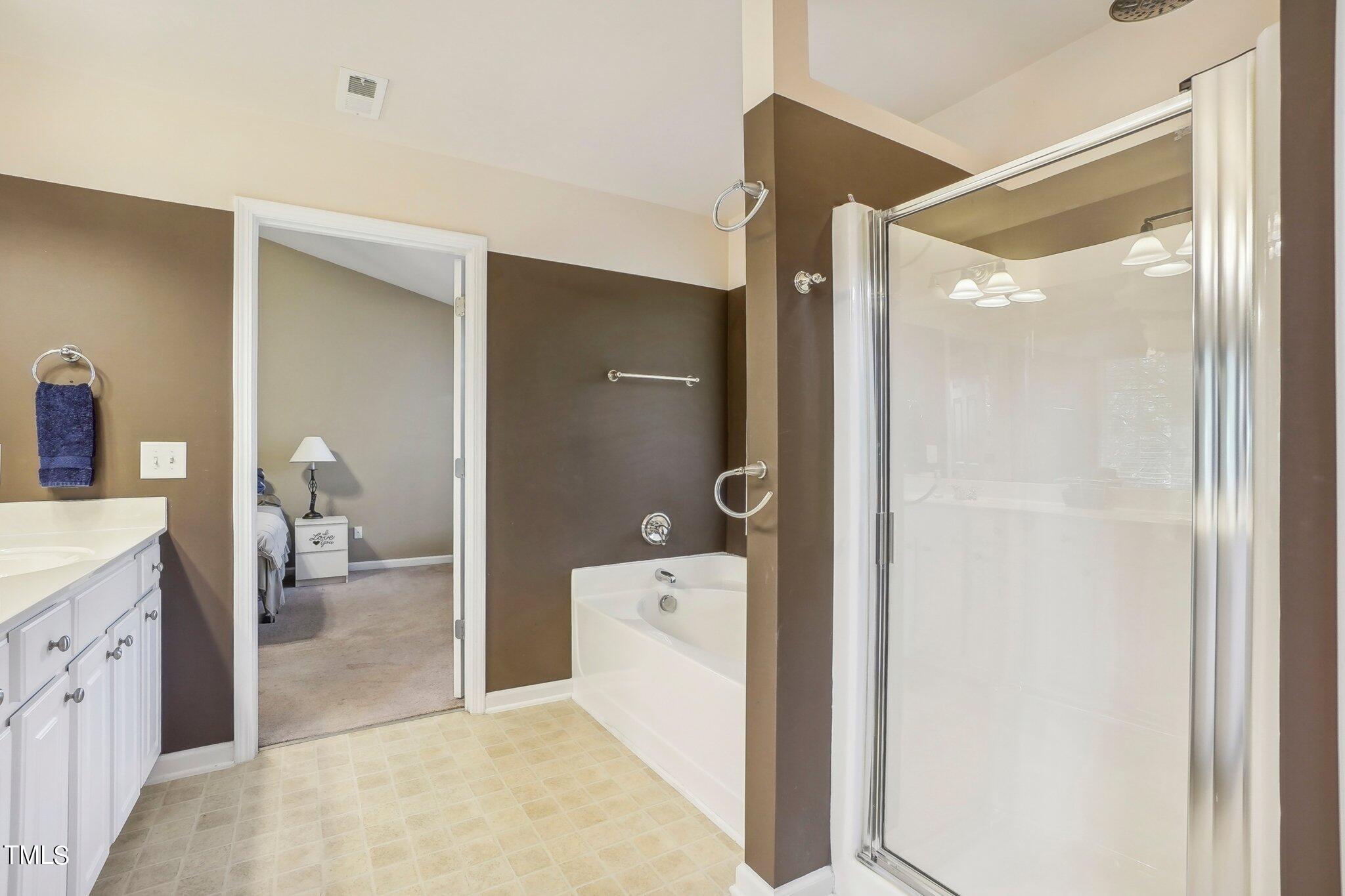 7807 Jeffrey Alan Court Raleigh, NC 27613 - Photo 21 of 23 Jeffrey Alan Ct-026