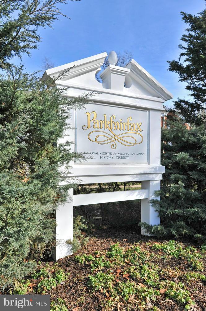 3538 Gunston Road Alexandria, VA 22302 - Photo 21 of 30 a view of sign board