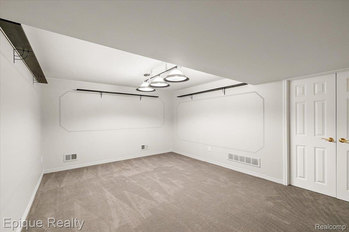 5675 Golf Pointe Drive Clarkston, MI 48348 - Photo 57 of 80 Billiards Room