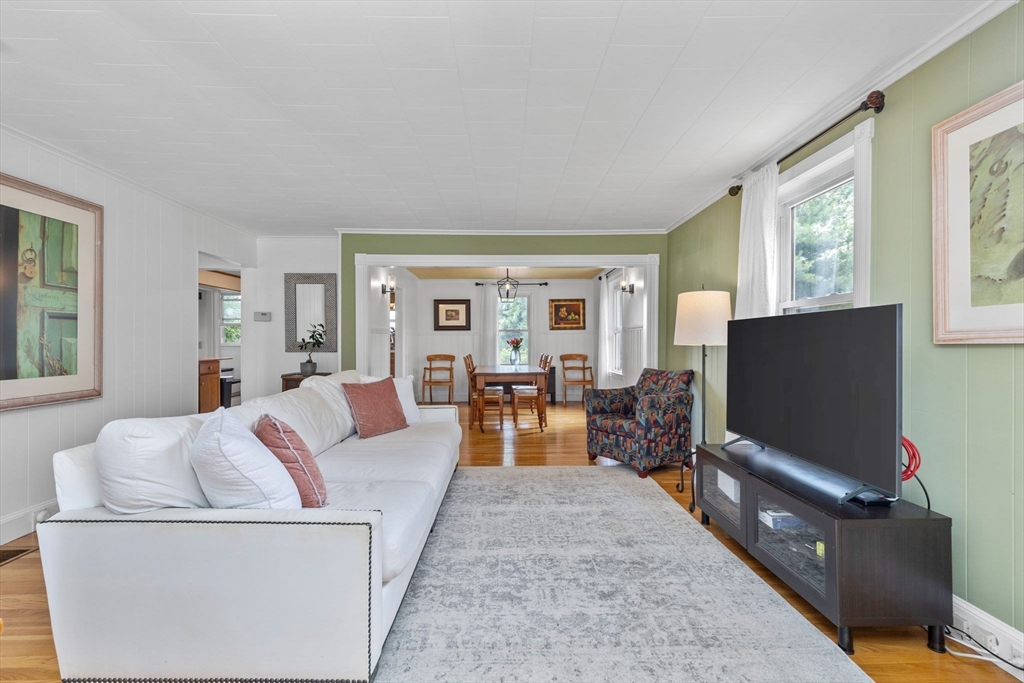 108 Needham Street Dedham, MA 02026 - Photo 11 of 35