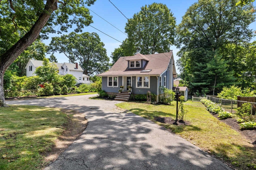 108 Needham Street Dedham, MA 02026 - Photo 3 of 35