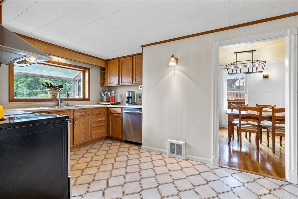 108 Needham Street Dedham, MA 02026 - Photo 7 of 35