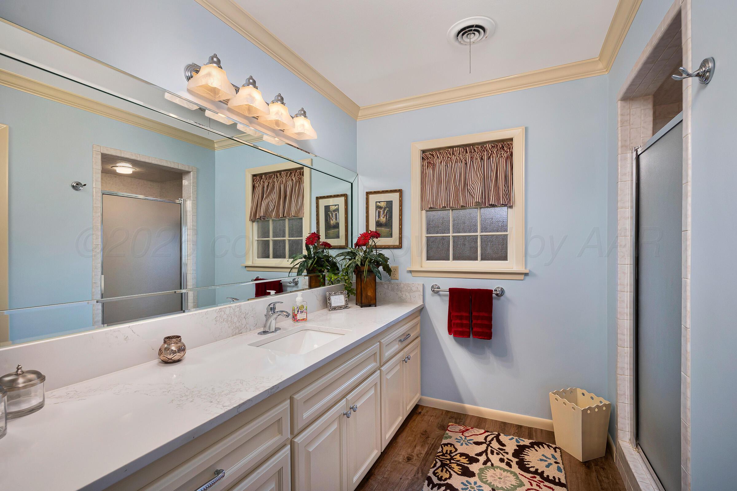 3701 South Virginia Street Amarillo, TX 79109 - Photo 25 of 43 25-Bathroom 2