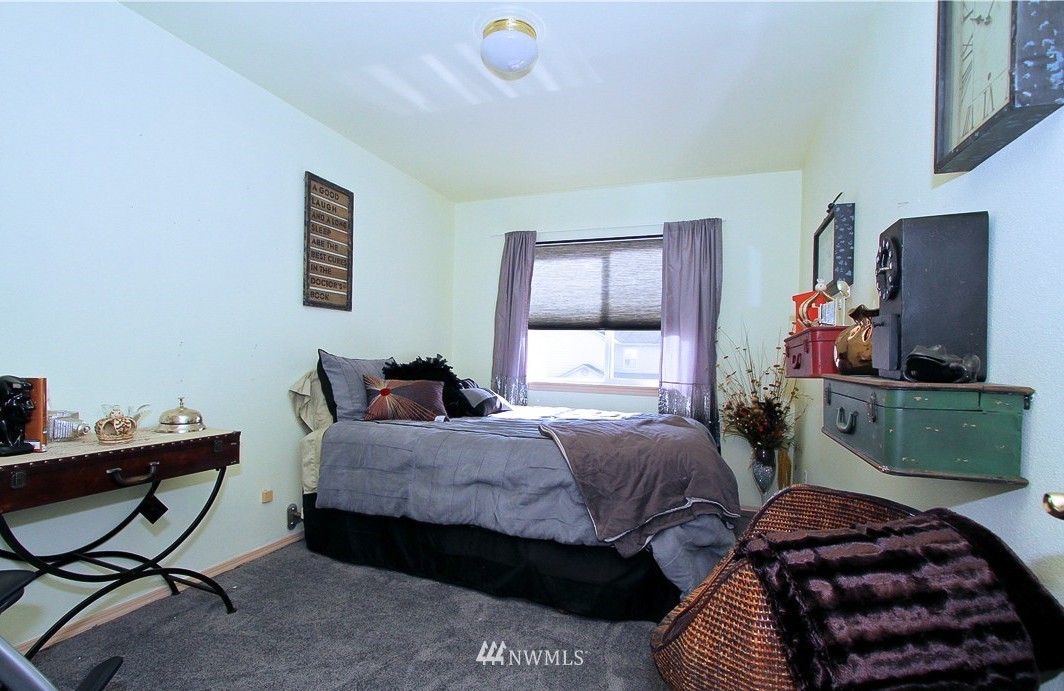 2005 187th Place Southeast Bothell, WA 98012 - Photo 14 of 16