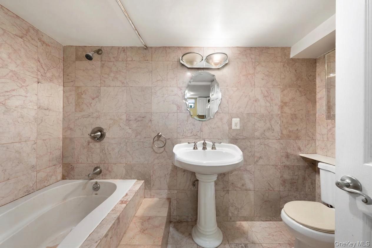 29-10 Butler Street Queens, NY 11369 - Photo 28 of 41