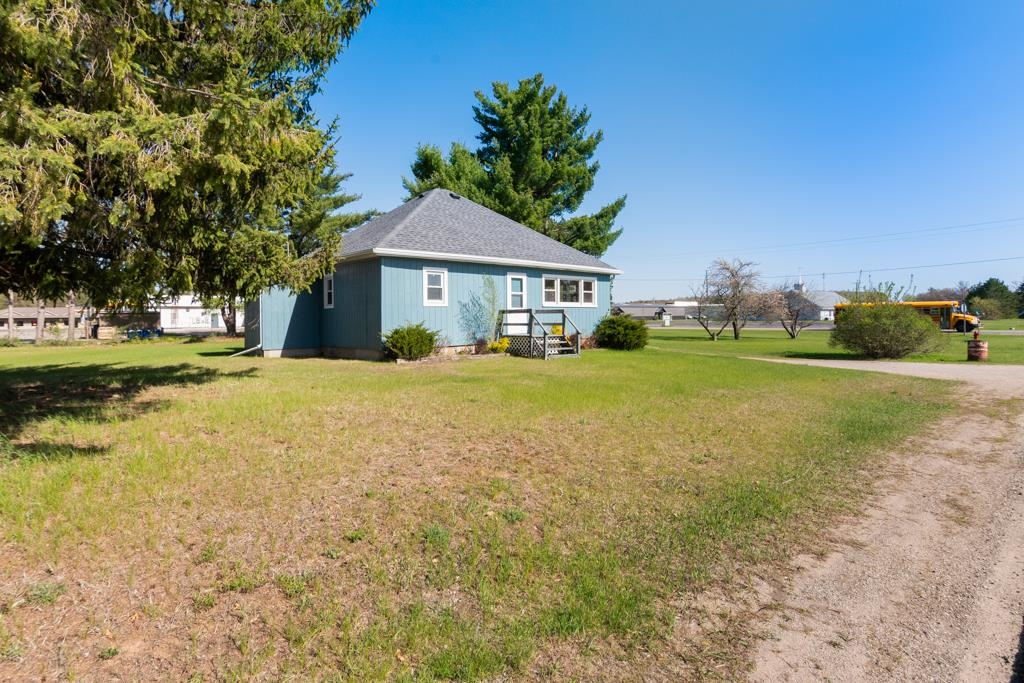 210 North Oak Street Crivitz, WI 54114 - Photo 35 of 45