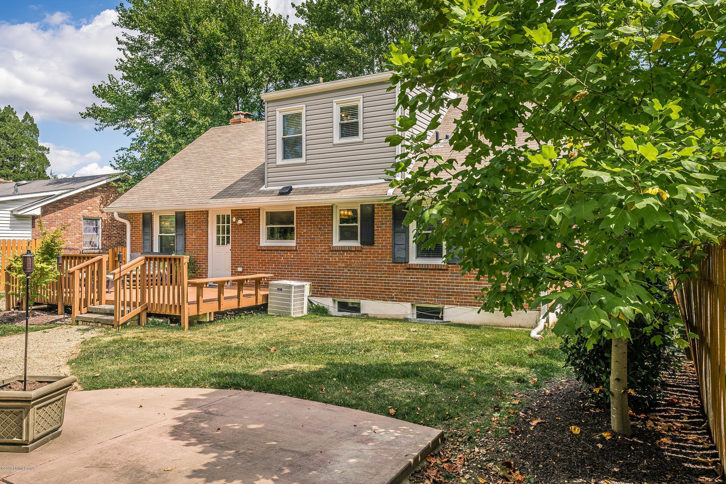 814 Stivers Road Louisville, KY 40207 - Photo 5 of 44 814 Stivers Rd-06