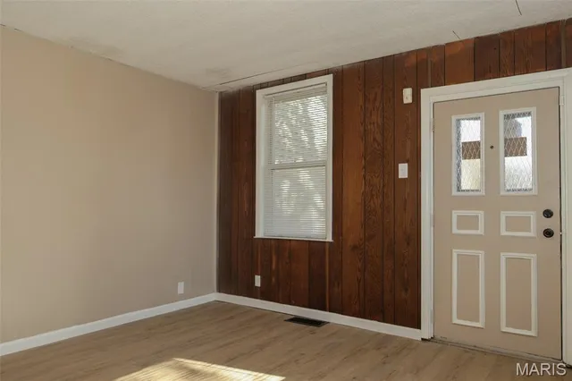 $1,500 | 3723 Wisconsin Avenue, St. Louis, MO 63118