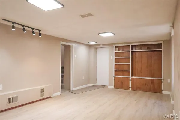 $1,145 | 3723 Wisconsin Avenue, St. Louis, MO 63118