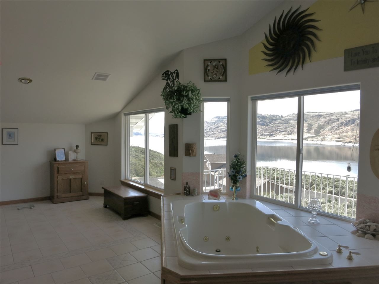 4315 Plum Point Road Grand Coulee, WA 99133 - Photo 11 of 20 Gallery Image 11