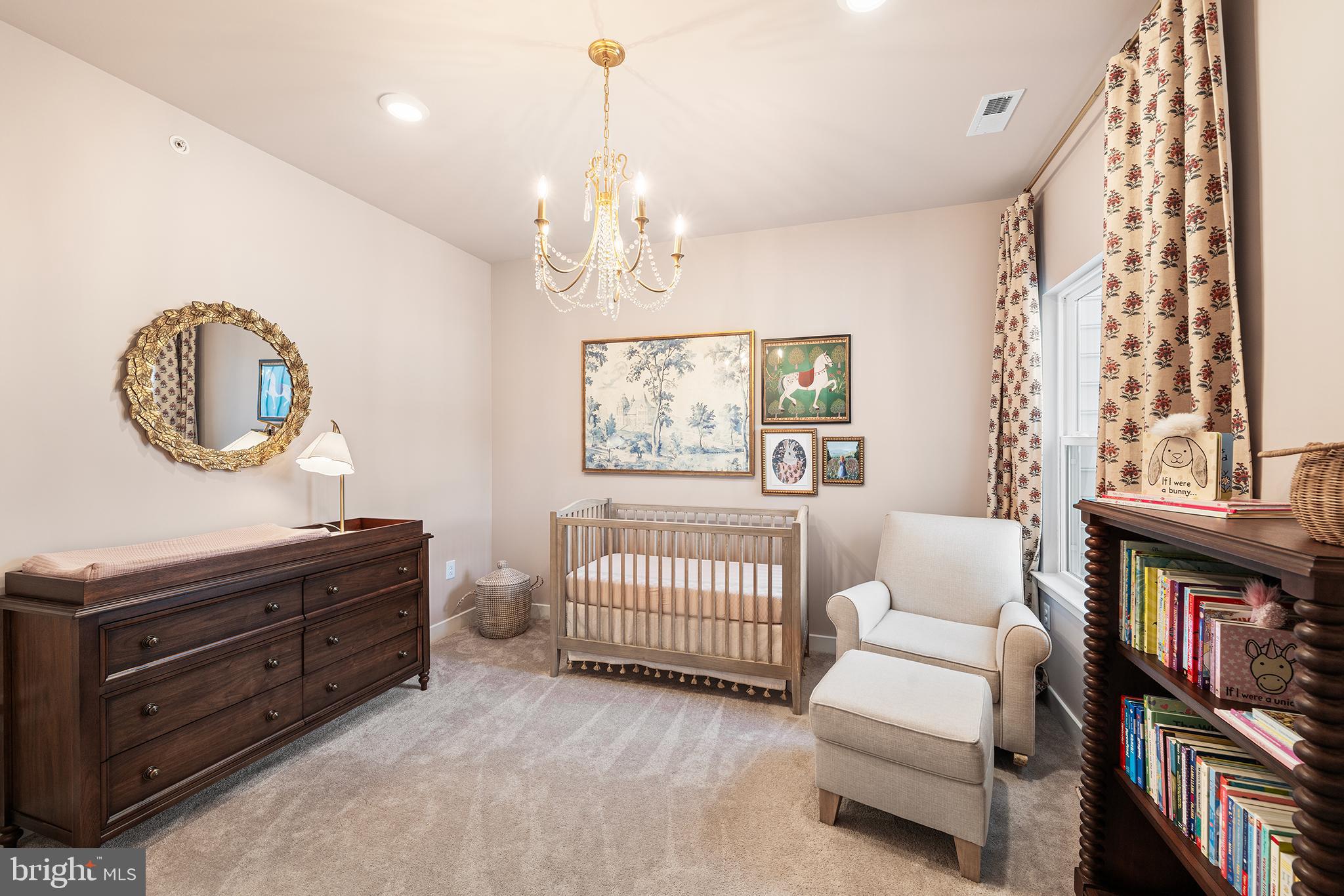 237 Harvey Lane Media, PA 19063 - Photo 18 of 26 Second bedroom