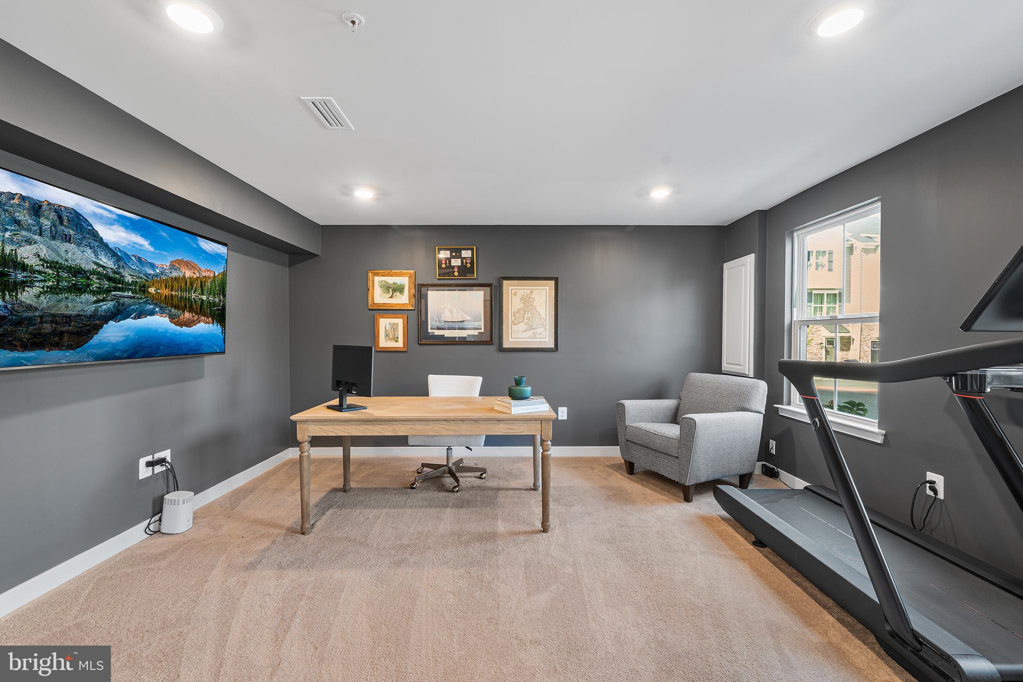 237 Harvey Lane Media, PA 19063 - Photo 23 of 26 Flex space with doors