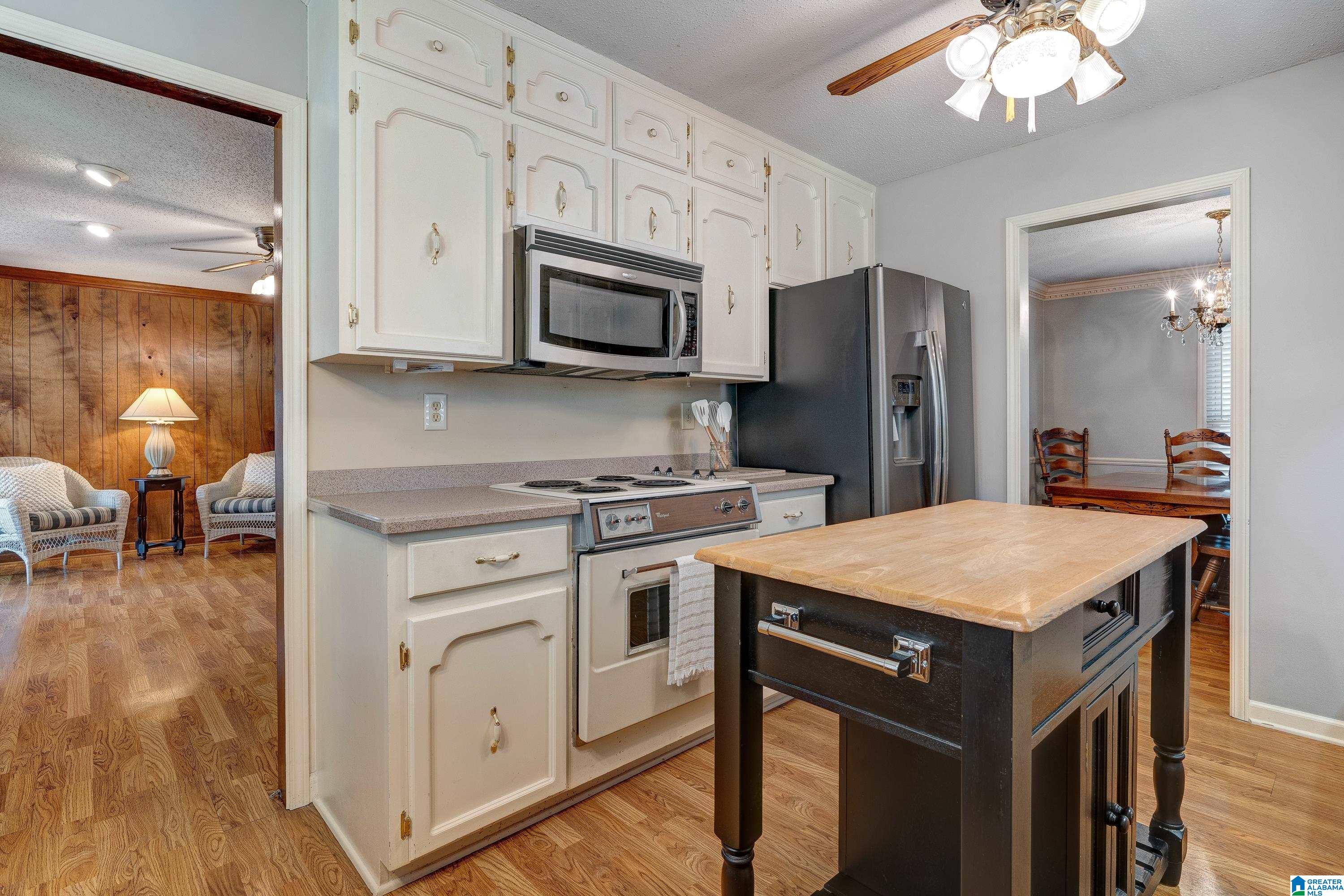 1463 Caribbean Circle Alabaster, AL 35007 - Photo 12 of 32