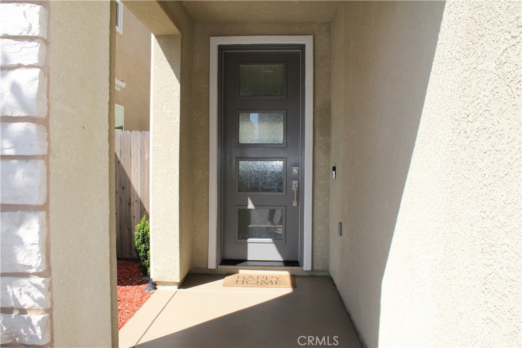 2060 North Walker Lane Clovis, CA 93619 - Photo 2 of 17 a view of an front door