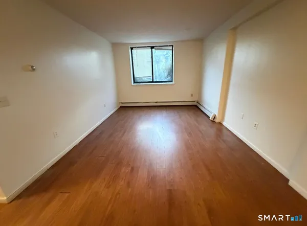 $1,300 | 54 Grafton Street, Unit A1, Hartford, CT 06106