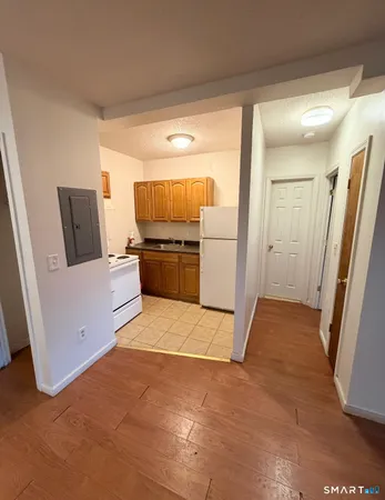 $1,300 | 54 Grafton Street, Unit A1, Hartford, CT 06106
