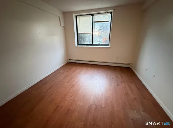 $1,300 | 54 Grafton Street, Unit A1, Hartford, CT 06106