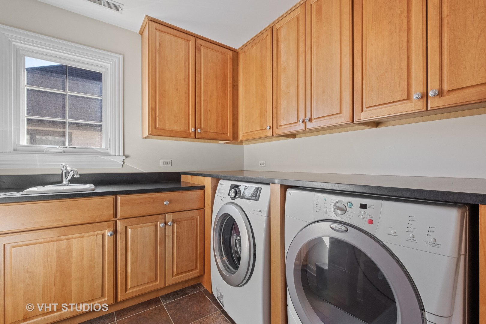 1154 Kenton Road Deerfield, IL 60015 - Photo 14 of 29