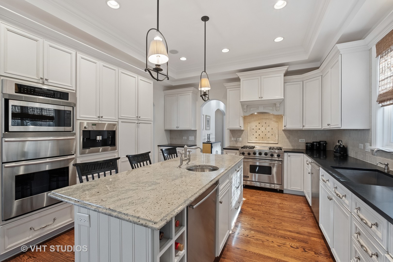 1154 Kenton Road Deerfield, IL 60015 - Photo 5 of 29