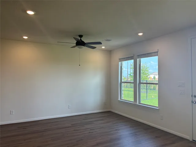 $3,000 | 4821 Vida Vista Drive, Katy, TX 77493