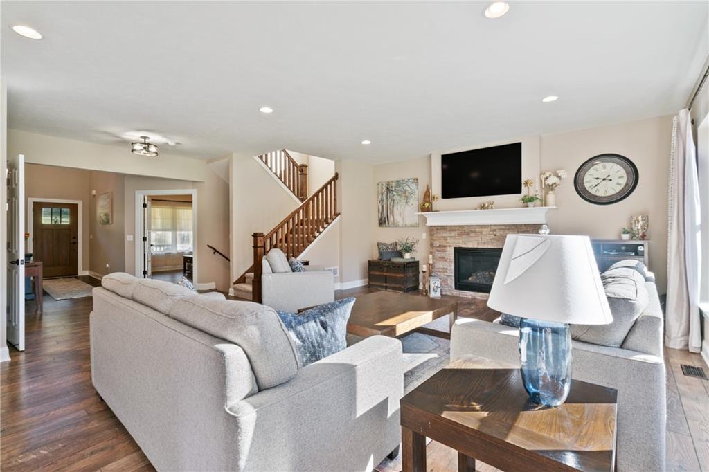 641 North Branch Road McDonald, PA 15057 - Photo 7 of 37