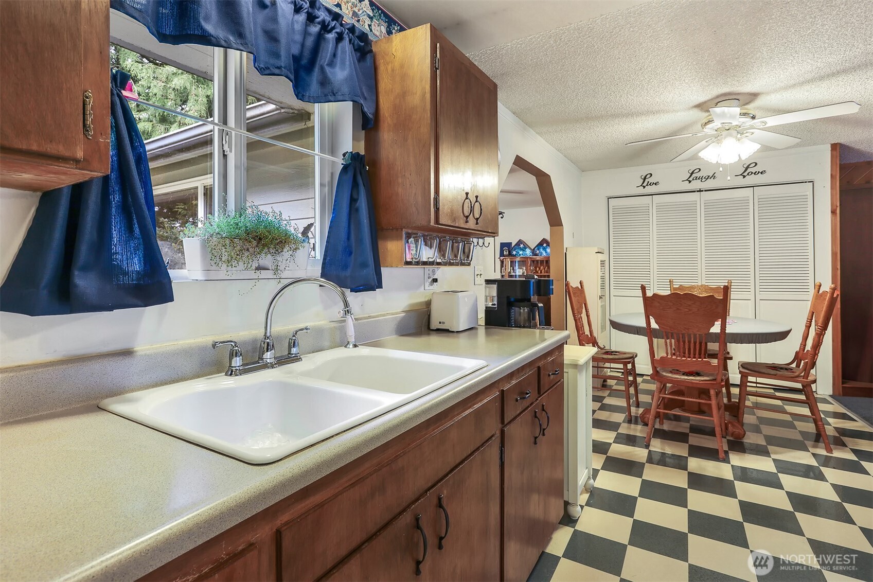 11120 3rd Place Southeast Everett, WA 98208 - Photo 8 of 35 a spacious bathroom with a sink and a mirror