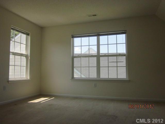 1017 Reigate Road Charlotte, NC 28262 - Photo 8 of 10