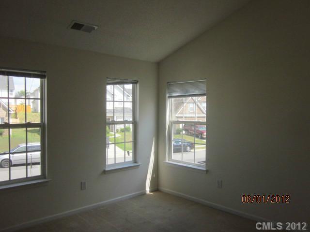 1017 Reigate Road Charlotte, NC 28262 - Photo 9 of 10