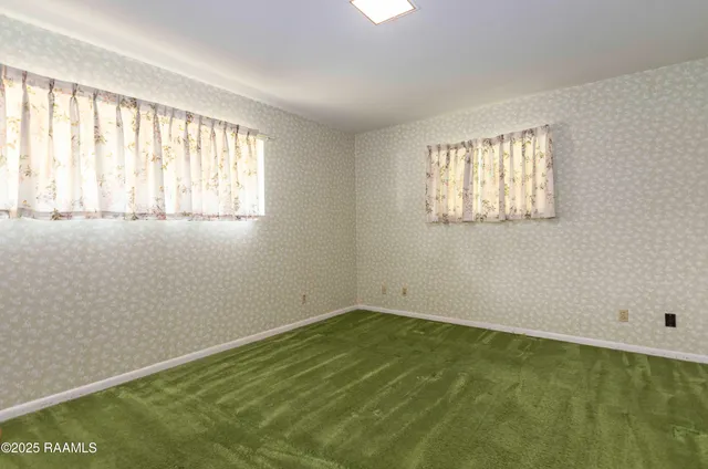 $290,000 | 905 Loreauville Road, New Iberia, LA 70563