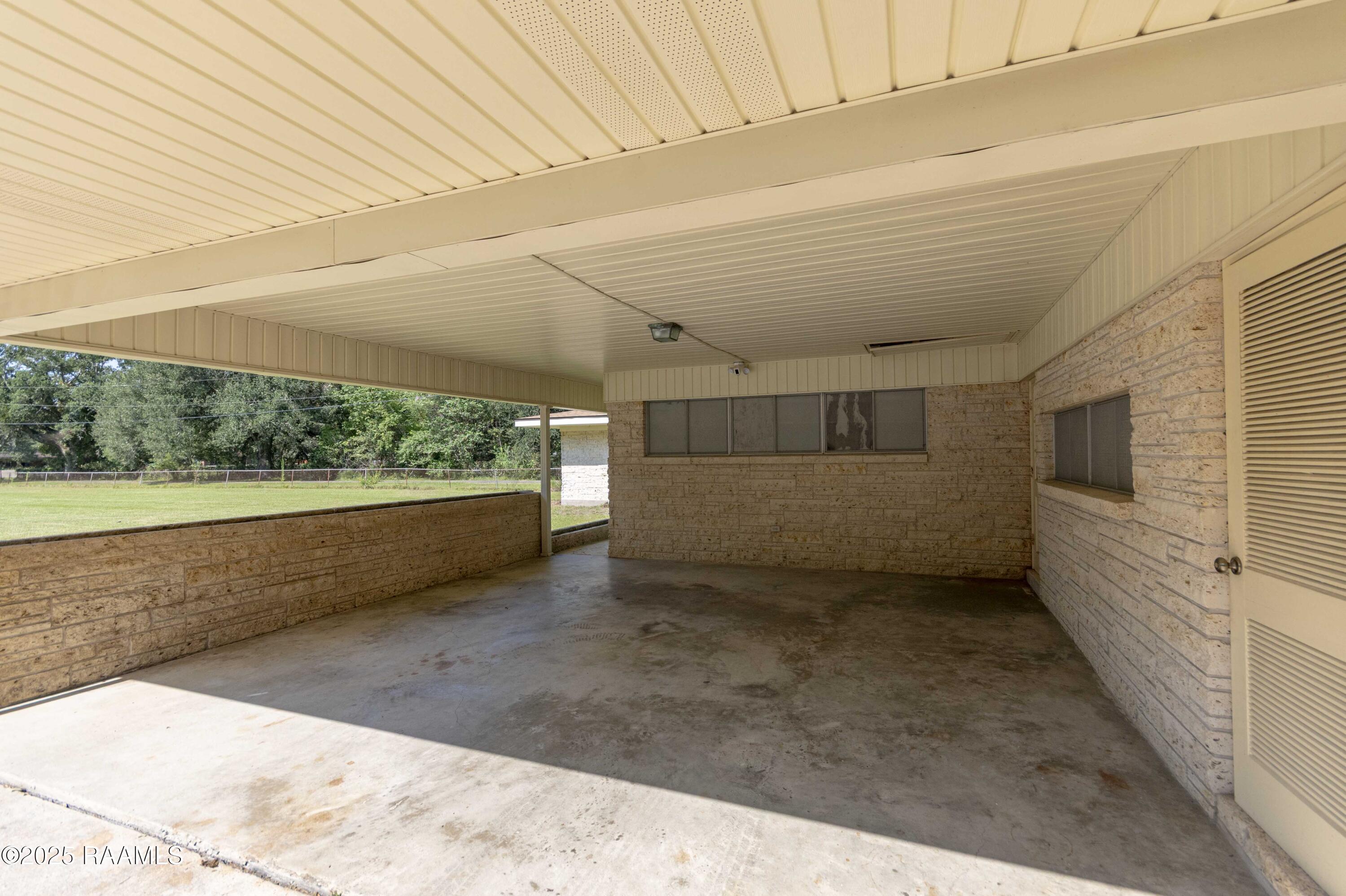 905 Loreauville Road New Iberia, LA 70563 - Photo 35 of 50 Carport 1