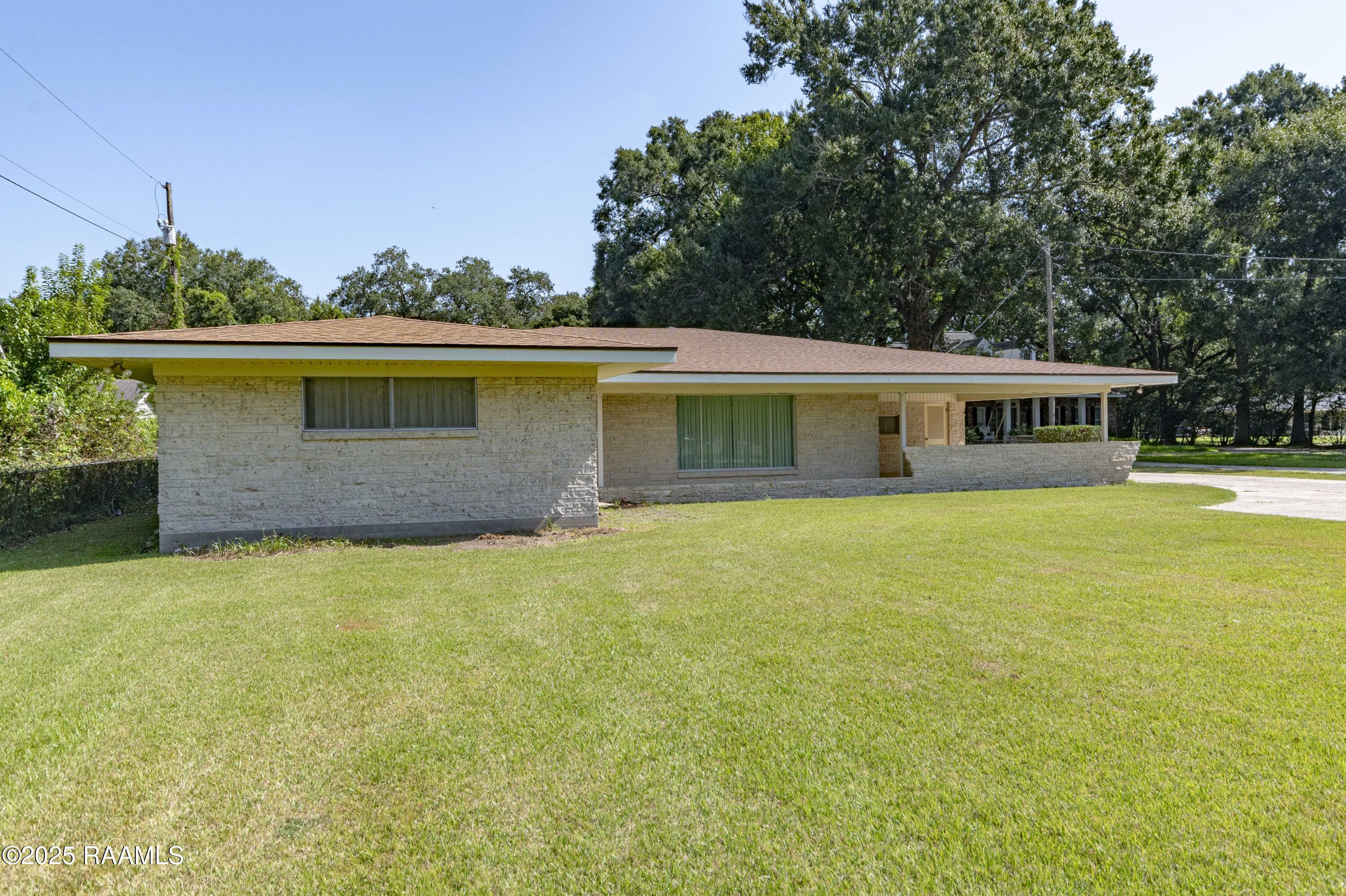905 Loreauville Road New Iberia, LA 70563 - Photo 50 of 50 Front 2