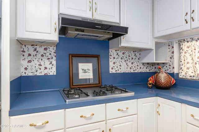 $290,000 | 905 Loreauville Road, New Iberia, LA 70563