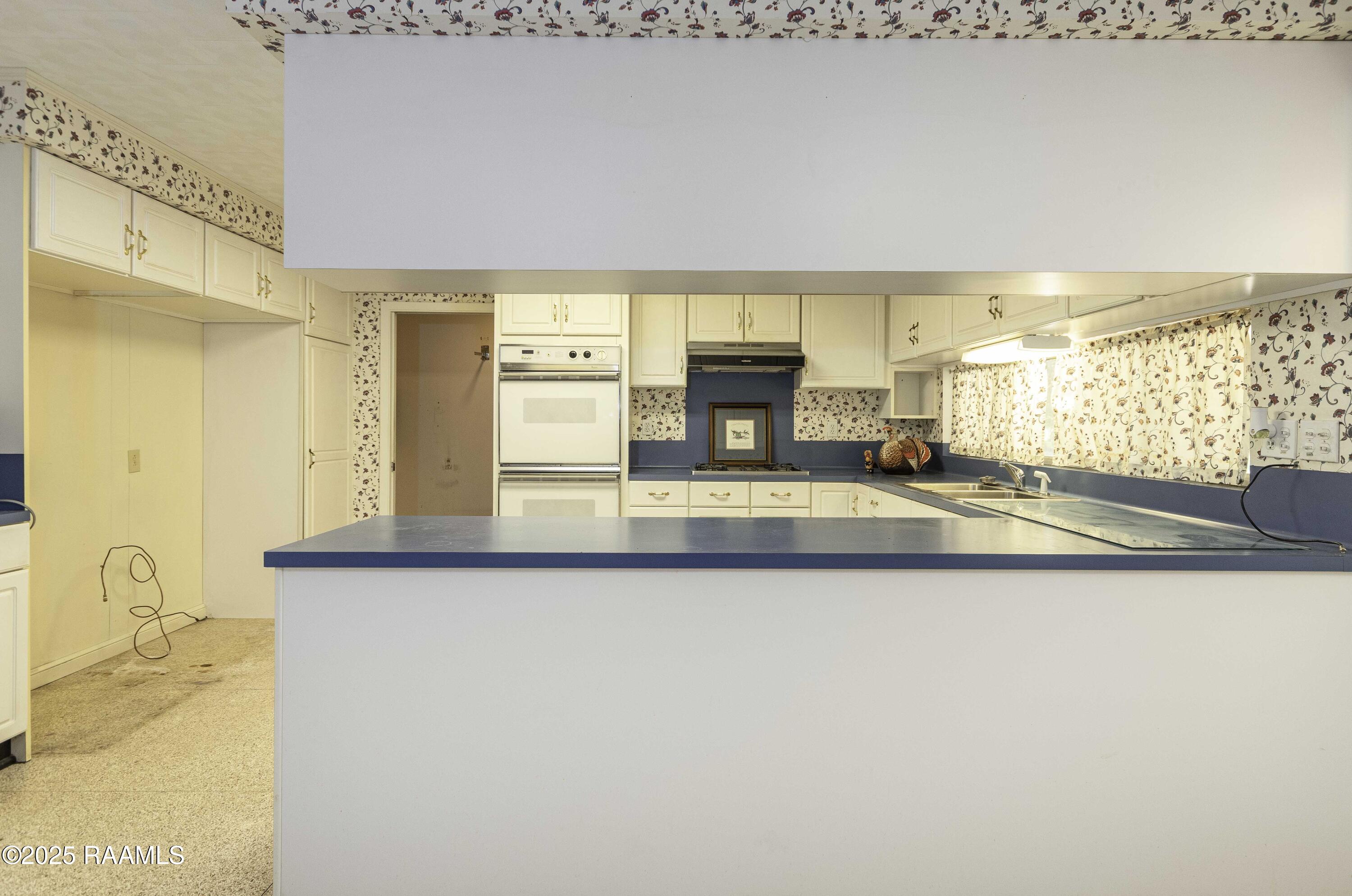 905 Loreauville Road New Iberia, LA 70563 - Photo 7 of 50 Kitchen 2