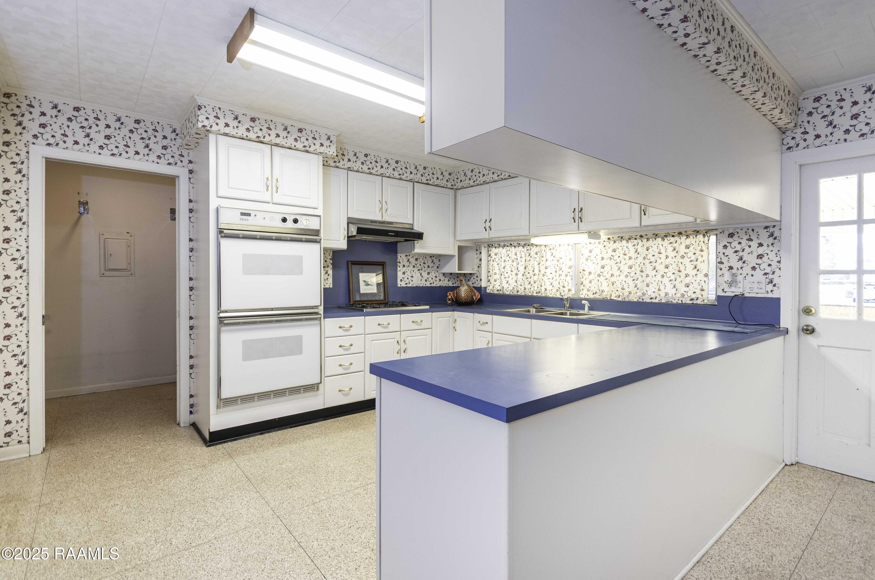 905 Loreauville Road New Iberia, LA 70563 - Photo 8 of 50 Kitchen 1