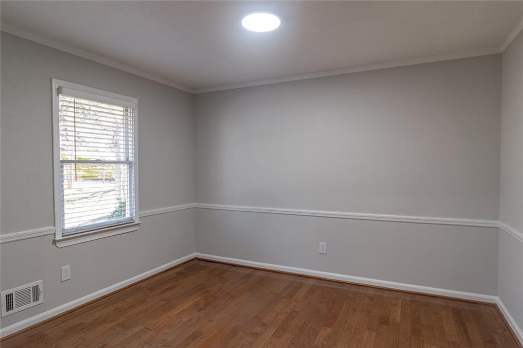 3599 Lower Roswell Road Marietta, GA 30068 - Photo 29 of 34 an empty room with a window