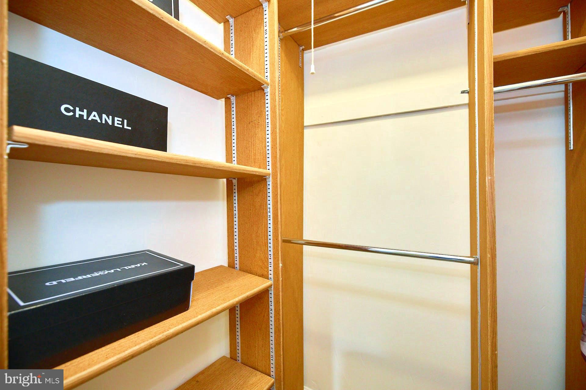 1322 Fort Myer Drive, Unit 914 Arlington, VA 22209 - Photo 14 of 31 Fabulous closet