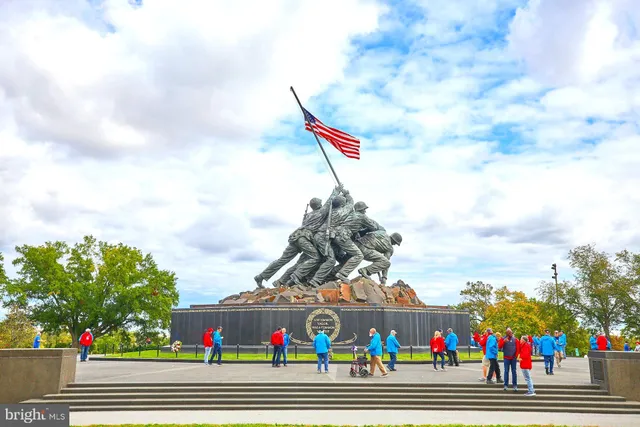 $2,375 | 1322 Fort Myer Drive, Unit 914, Arlington, VA 22209