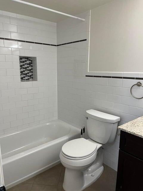 315 Palmwood Place, Unit 2170 Boca Raton, FL 33431 - Photo 10 of 17 10