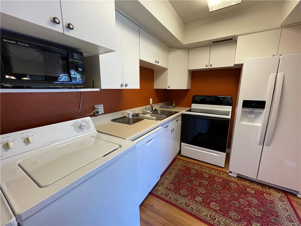 1400 Pompei Lane, Unit 51 Naples, FL 34103 - Photo 8 of 20