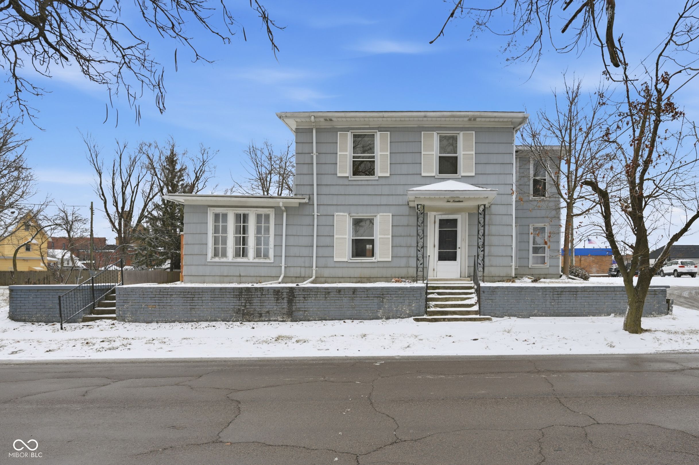 219 West Kickapoo Street Hartford City, IN 47348 - Photo 1 of 33