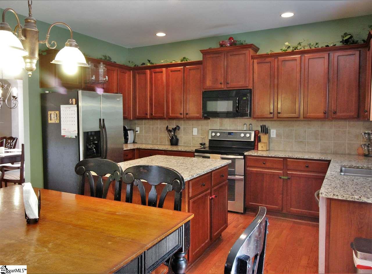 18 Deckers Way Greenville, SC 29607 - Photo 12 of 36 Gallery Image 12