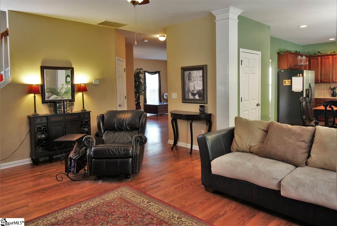 18 Deckers Way Greenville, SC 29607 - Photo 10 of 36 Gallery Image 10