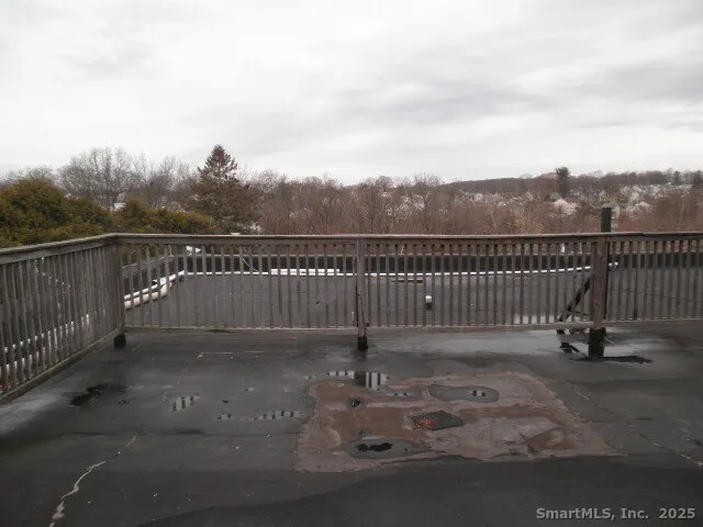 $2,200 | 73 Park Avenue, Unit 504, Danbury, CT 06810