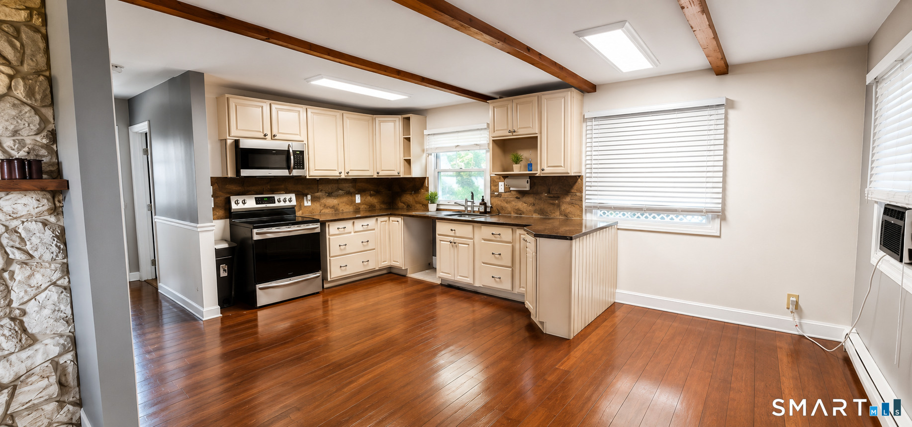 16 Summit View Road Plymouth, CT 06786 - Photo 3 of 18