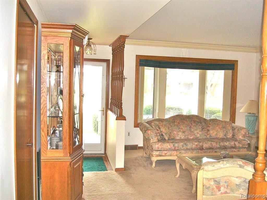 35373 Bobcean Road Clinton Township, MI 48035 - Photo 12 of 18 DSC04015.JPG