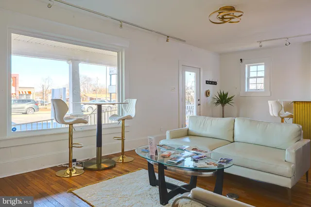 $599,000 | 1019 Berryville Avenue, Winchester, VA 22601