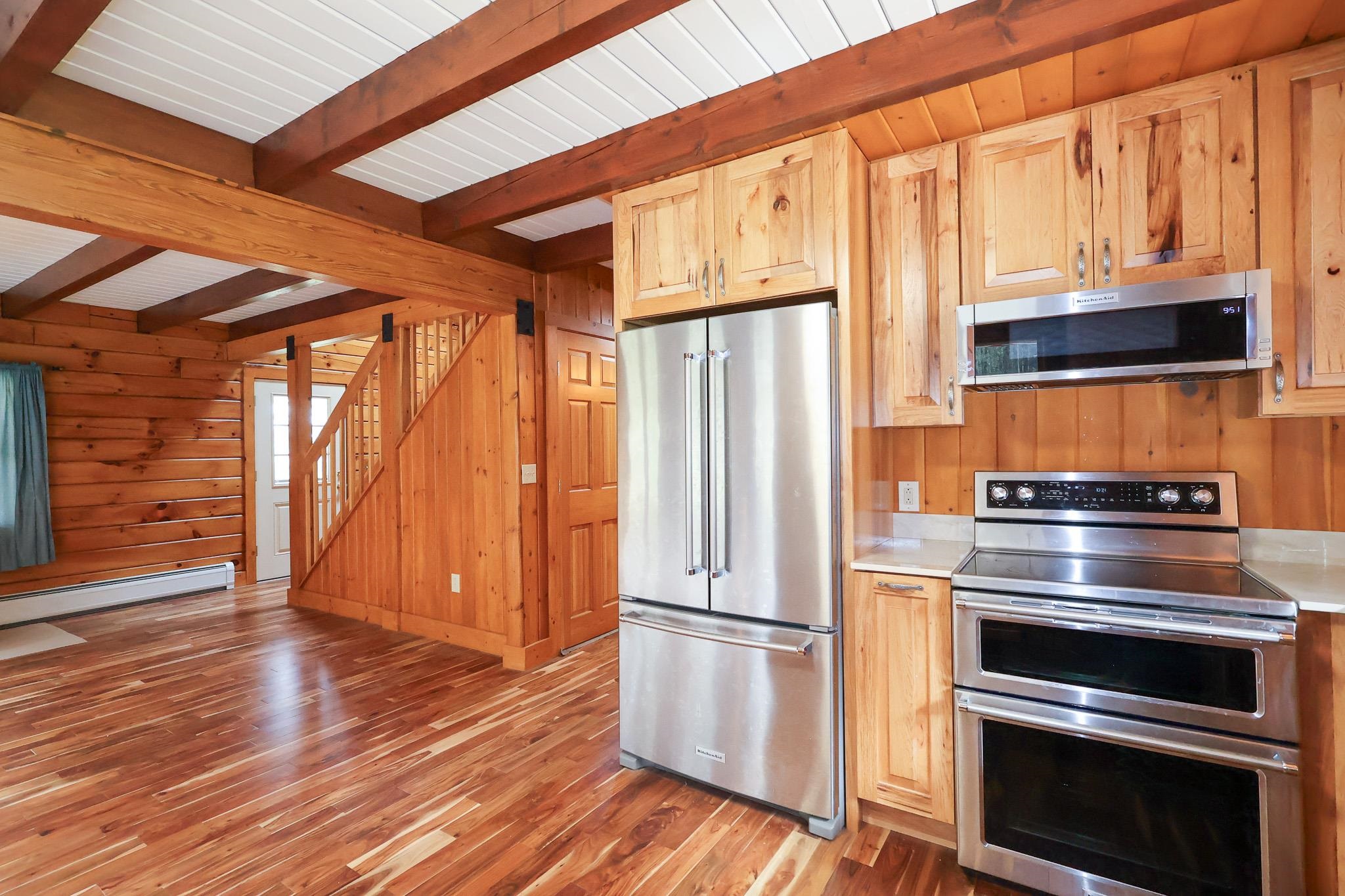 1209 Wildlife Road Hartford, VT 05001 - Photo 10 of 51